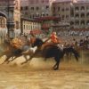 Gara di cavalli in una piazza affollata, con spettatori sugli spalti e palazzi sullo sfondo.